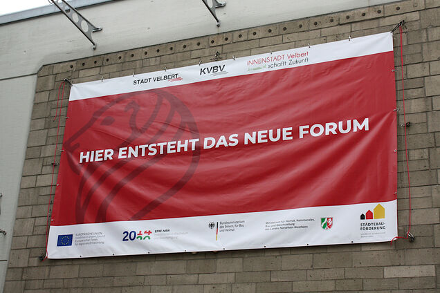 Banner mit dem Text "Hier entsteht das neue Forum"