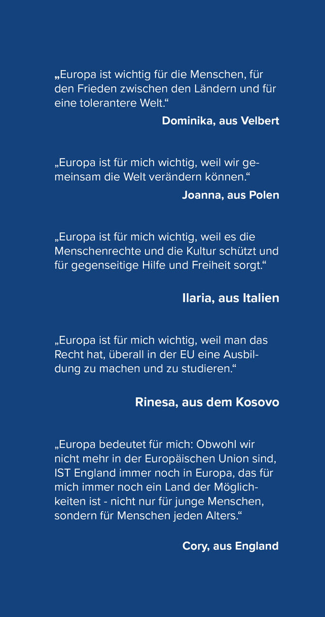 Blauer Hintergrund, Jugendliche erläutern, warum Europa für sie wichtig ist
